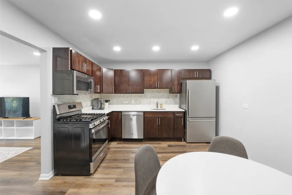 215 Hale St Apt 9B, Addison, IL 60101 — gallery photo 3