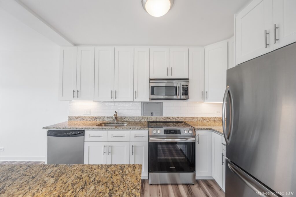 3900 N Lake Shore Dr APT 9K, Chicago, IL 60613 — property photo 5