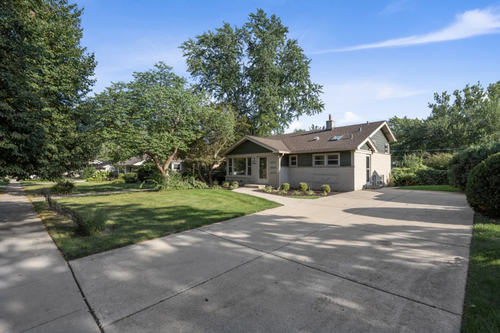 1505 W Euclid Ave, Arlington Heights, IL — gallery photo 3