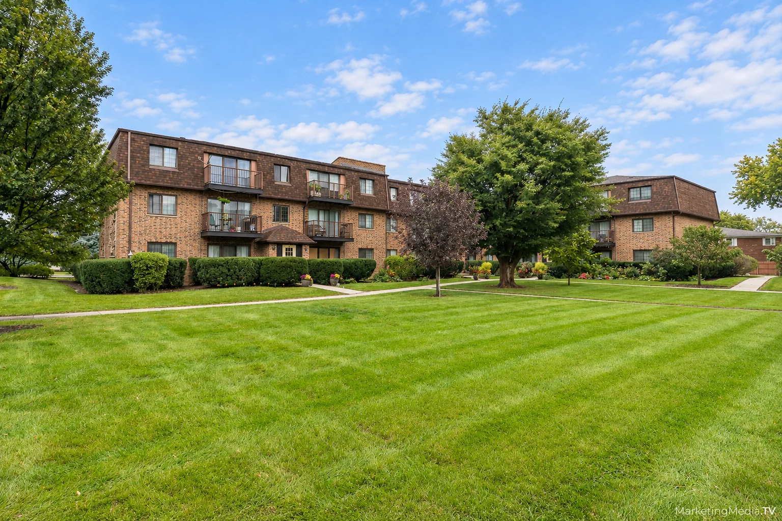 400 E Kensington Rd, Mt Prospect, IL